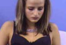 Kerstin vor der Sexclub Webcam